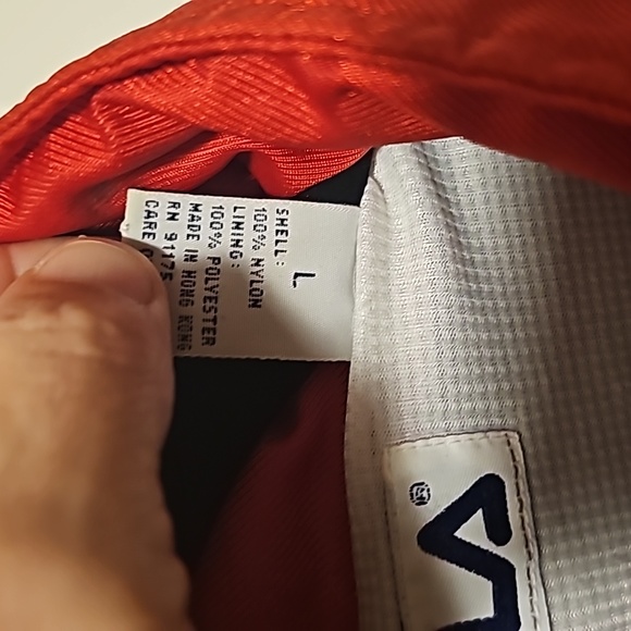 FILA wind breaker - Picture 3 of 6